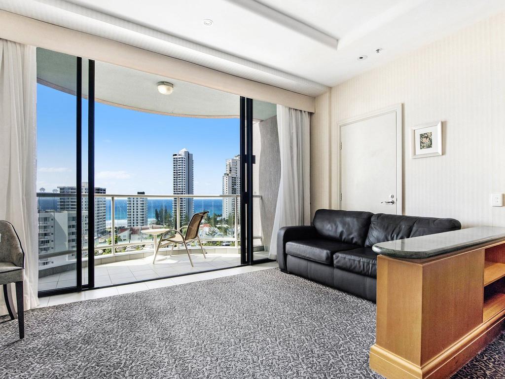 Gold Tower 2 Bed In Oaks Surfers Paradise - Southport Accommodation 3