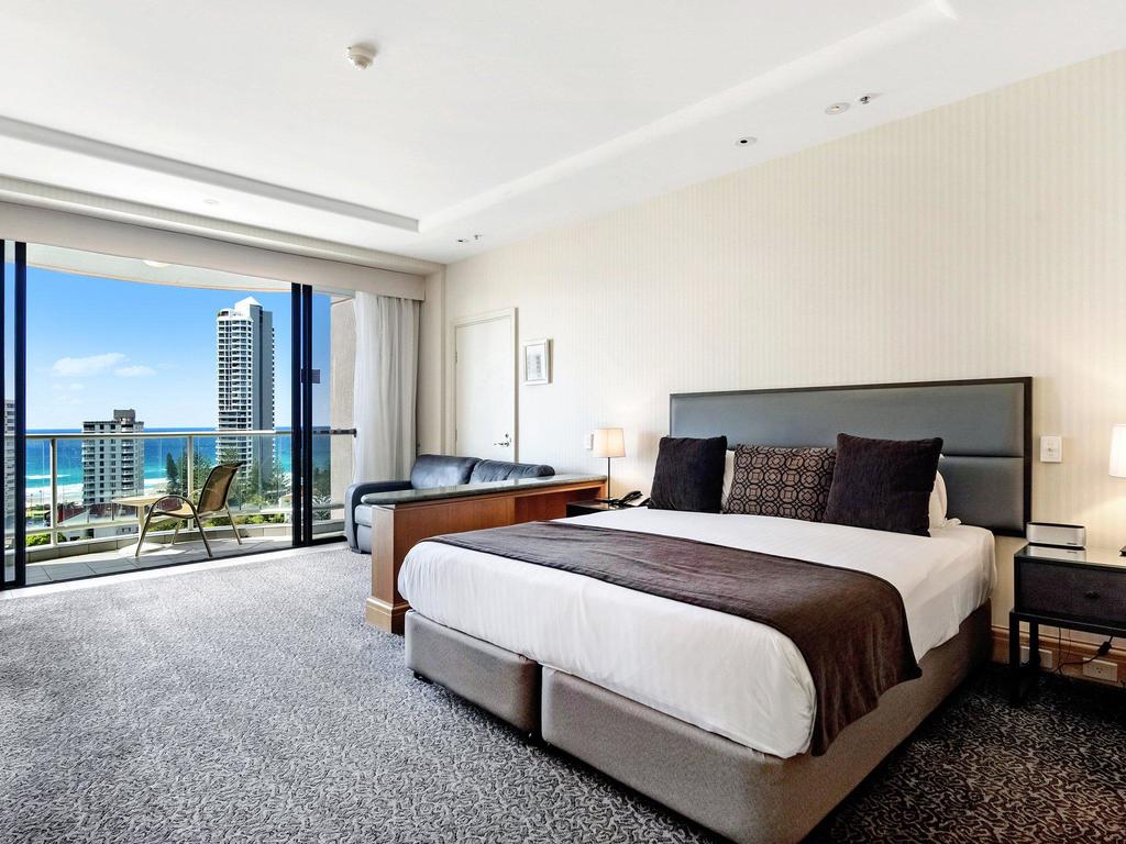 Gold Tower 2 Bed In Oaks Surfers Paradise - Southport Accommodation 1