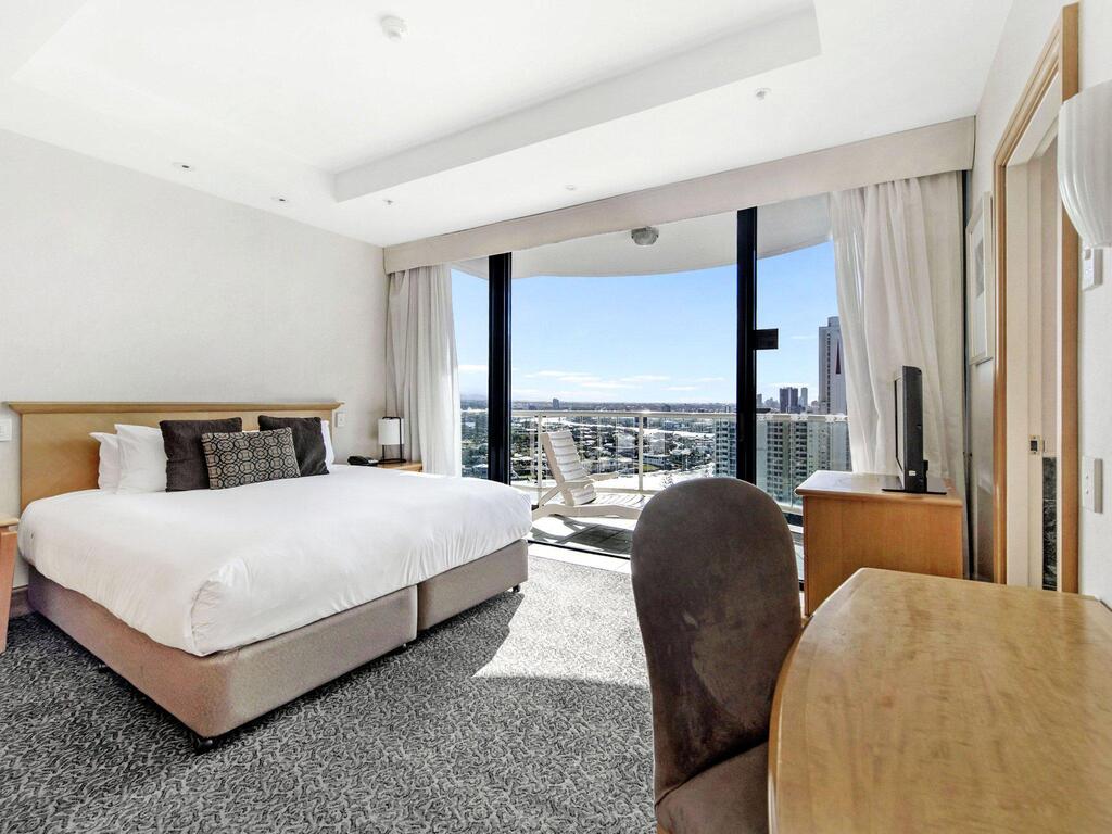 Gold Tower Private One Bedroom Apartment - Accommodation in Surfers Paradise 1