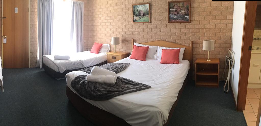 Golden Chain Aalana Motor Inn - Accommodation Adelaide