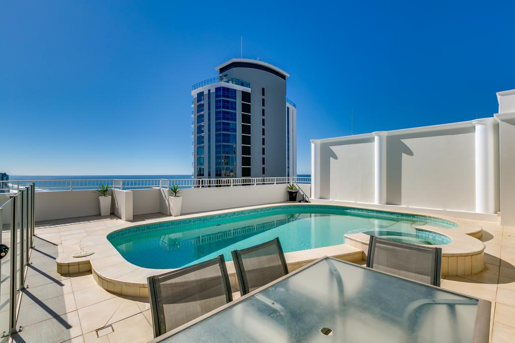 Golden Gate 2 Storey Penthouse With Pool - We Accommodate - Surfers Gold Coast 1