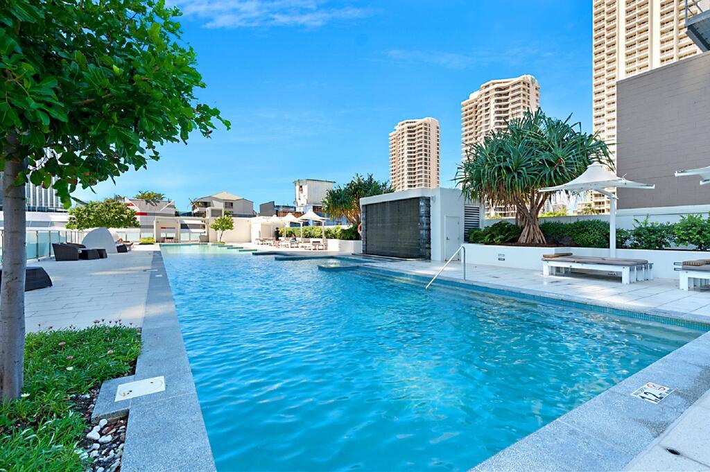 H Resort Orchid Avenue Surfers Paradise- Holidays Gold Coast