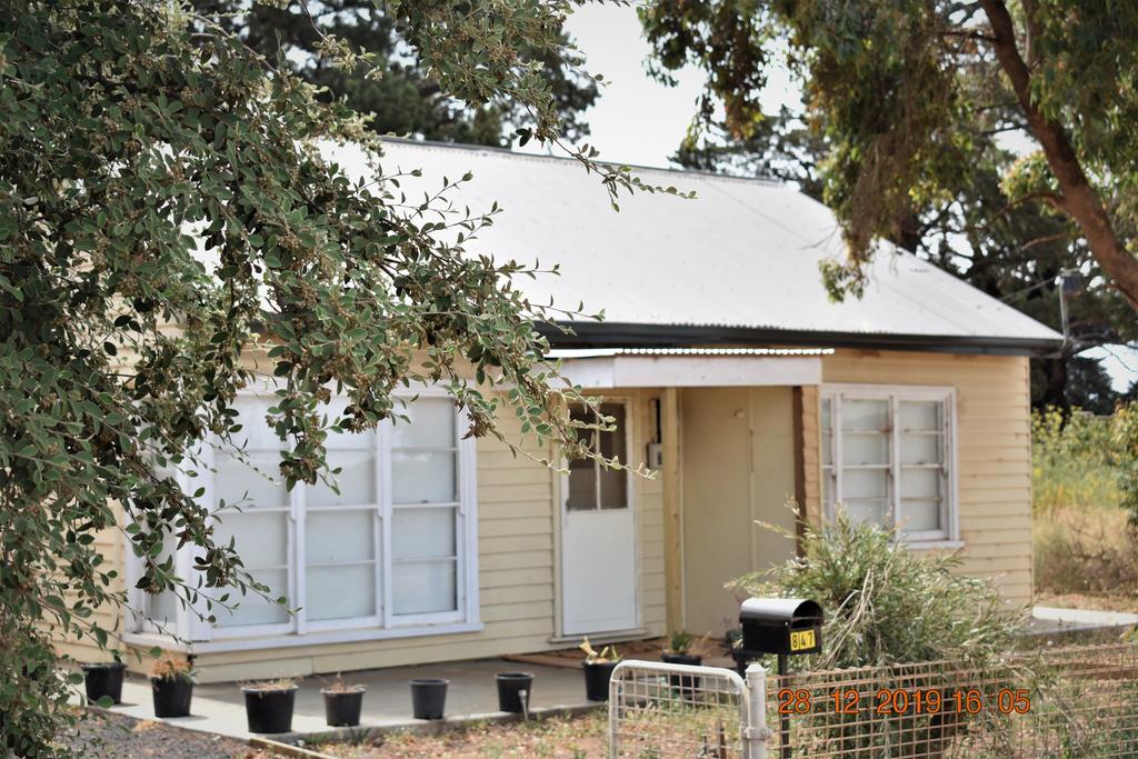Happy cozy house for holidays Beach BBQ Pet friendly 35kms from CBD in country life style  - Accommodation BNB