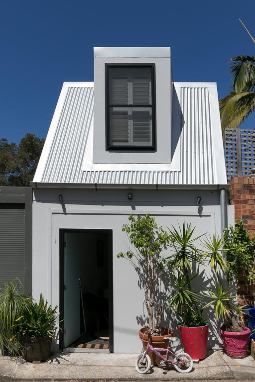 Hip One-bedroom House In Inner Sydney - thumb 3