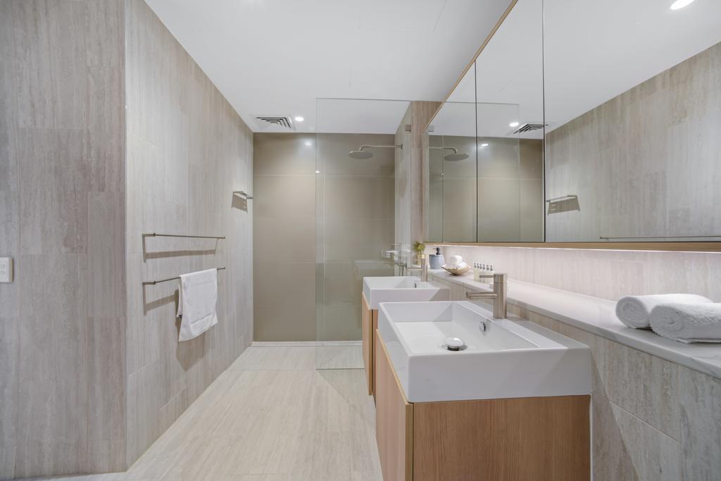 HomeHotel Ultra Luxurious 3 Bedroom Penthouse. - Accommodation Australia 3