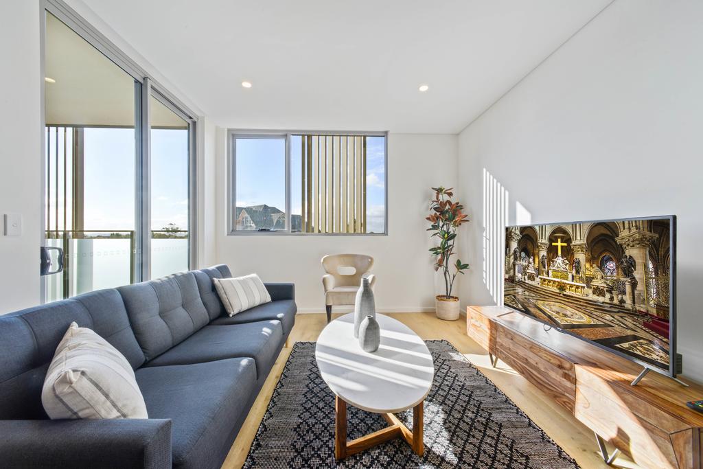 HomeHotel-Luxury And New 2 Bedroom Apartment - Accommodation in Brisbane 1