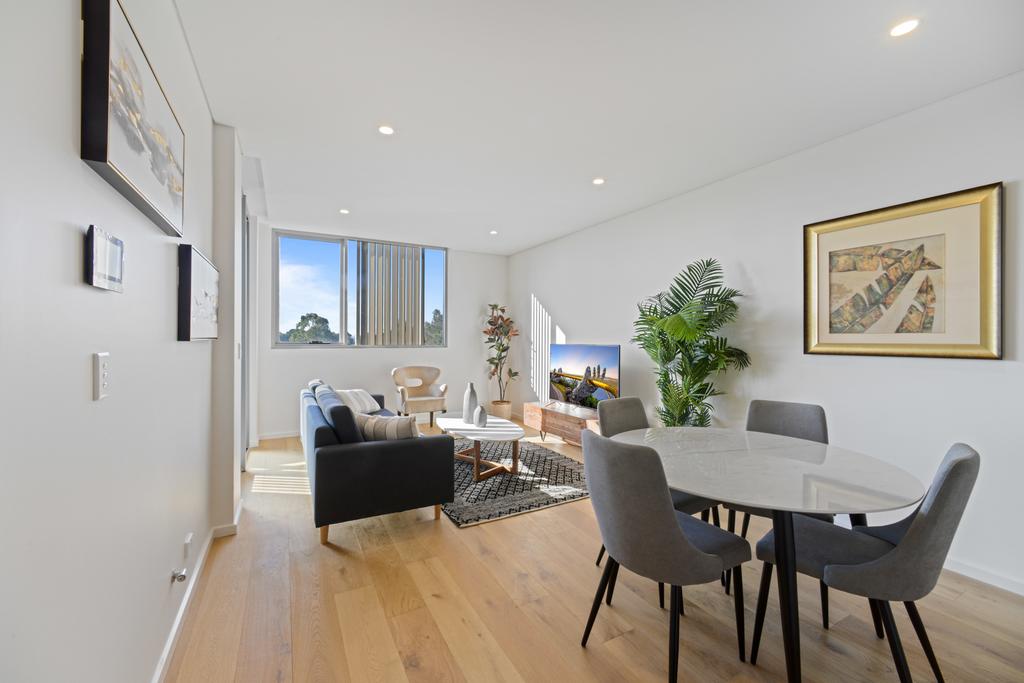 HomeHotel-Luxury And New 2 Bedroom Apartment - Accommodation in Brisbane 2