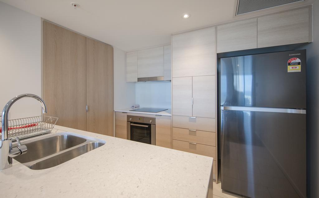 HomePlus Premier Apartments At 2663 Gold Coast Hwy, Broadbeach - thumb 3