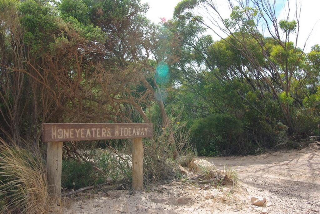 Honeyeaters Hideaway In Vivonne Bay - thumb 0
