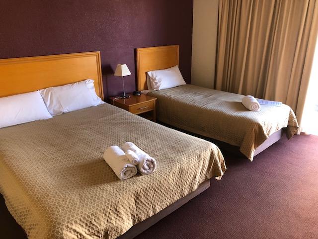 Horse  Jockey Hotel Motel - Accommodation Adelaide
