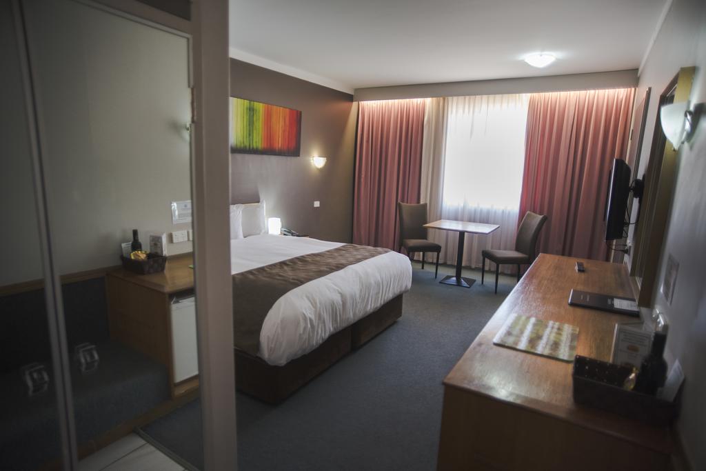Hospitality Kalgoorlie, SureStay By Best Western - Kalgoorlie Accommodation 2