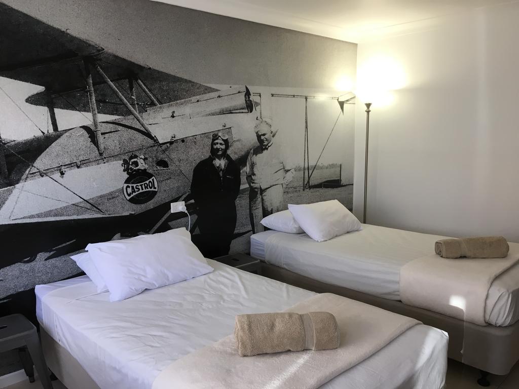 Hotel Corones - New South Wales Tourism 