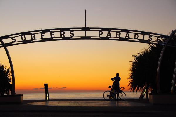 Isuhd - Surfers Paradise Gold Coast 1