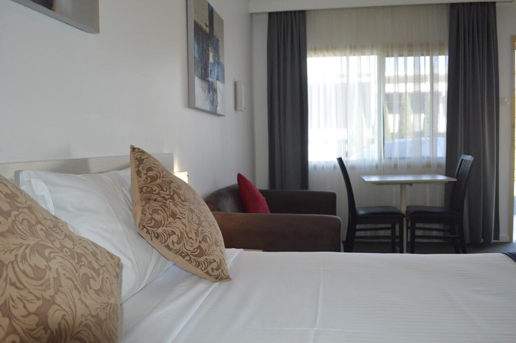 Karinga Motel SureStay Hotel by Best Western - Accommodation Airlie Beach