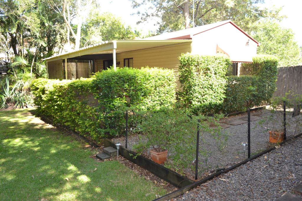 Kedron Cottages - Accommodation Airlie Beach