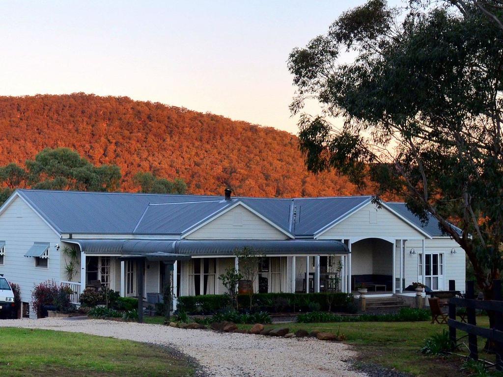 La Sila Homestead On Marrowbone - Cutest Cottage In The Hunter With Killer Views - thumb 3