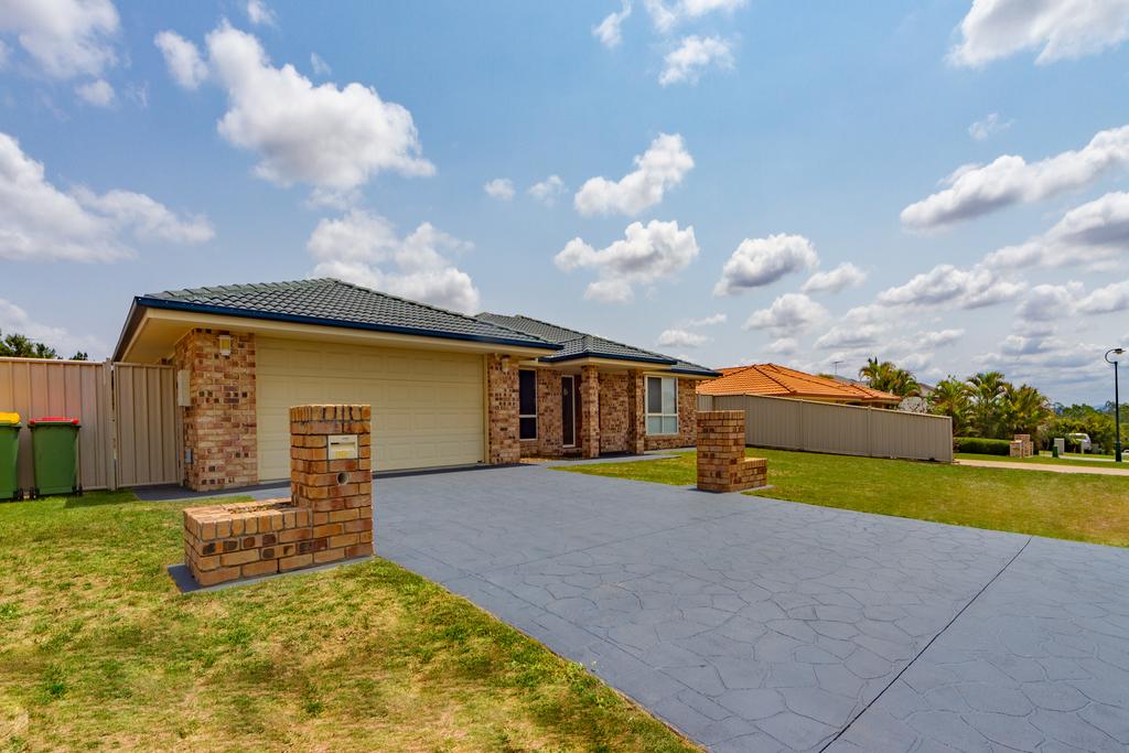 Large Executive And Family Home - Flinders View - thumb 2