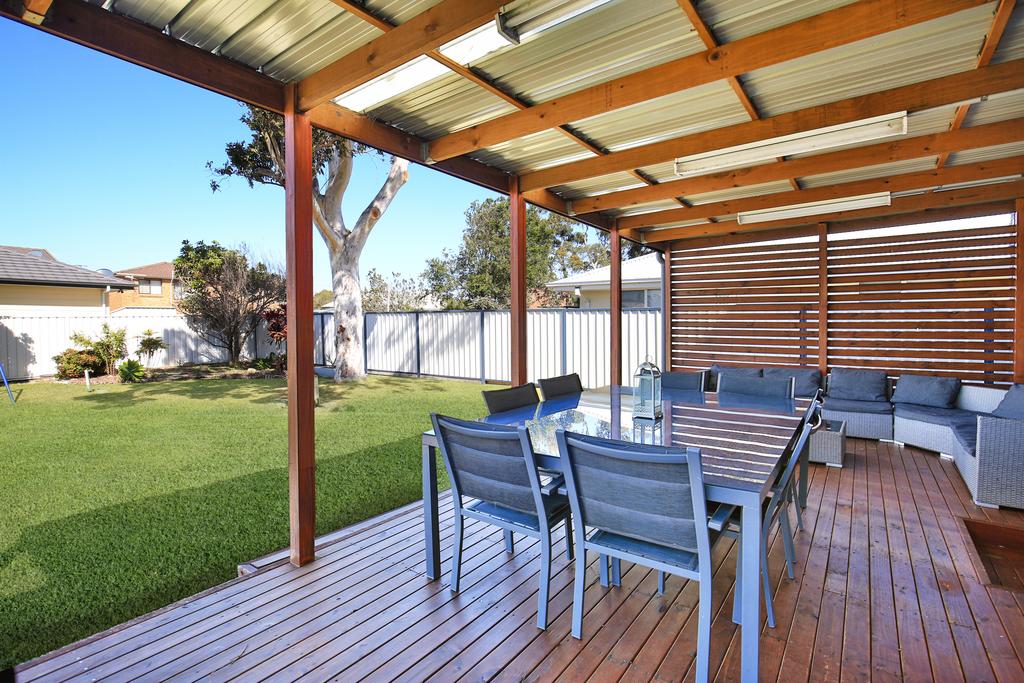 Lazy Days Beach House, Jervis Bay - Pet Friendly, 4 Mins Walk To Beach - thumb 1