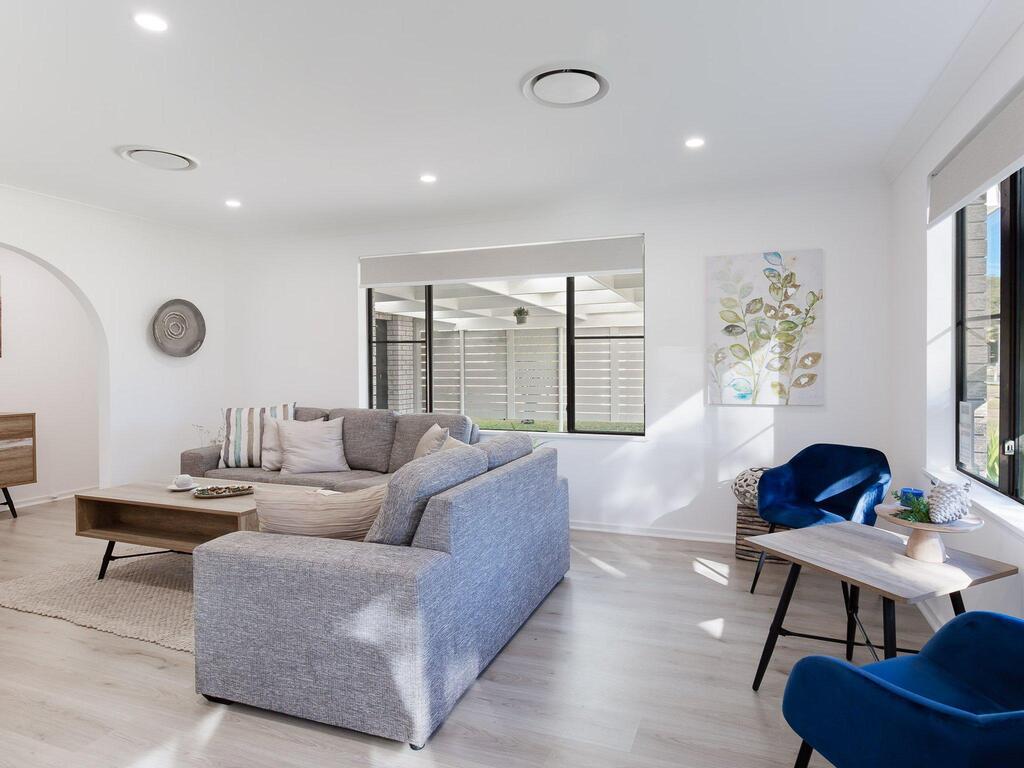 Le Maison, 77 Horace St - Stunning House With Ducted Air, WIFI And Linen Provided - thumb 3