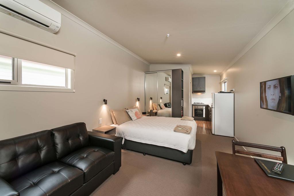 Leisure Ville Holiday Centre - Accommodation Airlie Beach
