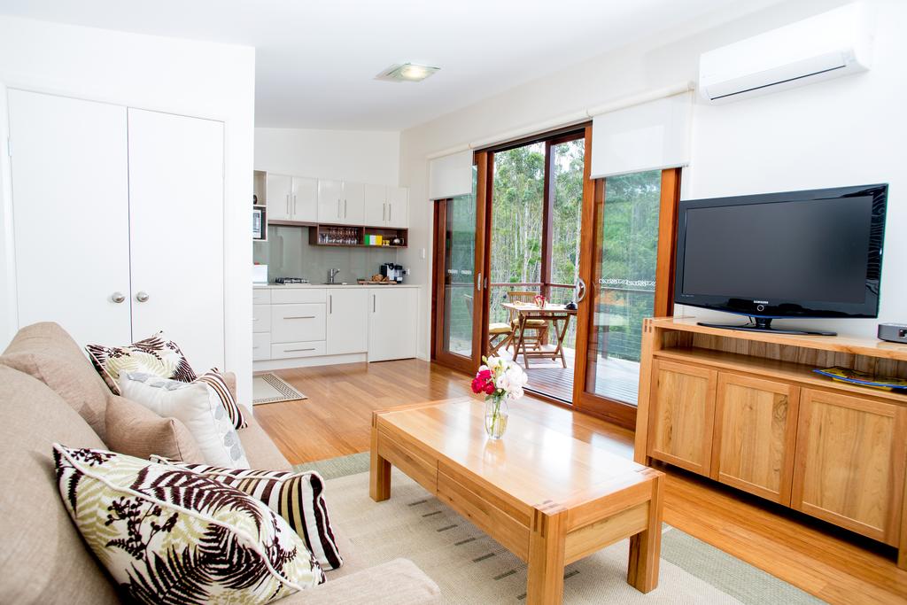 Lilypad Luxury Cabins - Accommodation Airlie Beach
