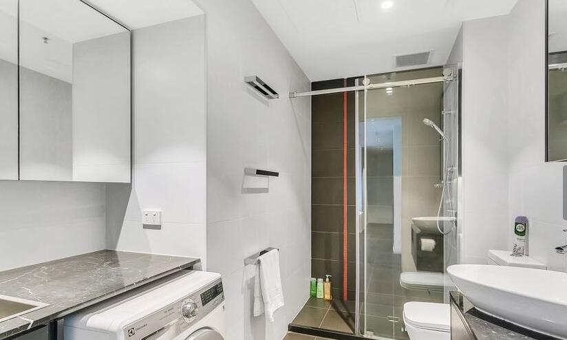 Luxury 2 Bdrm In Watson At Walkerville With Balcony, FREE Carpark, Near Adelaide CBD - thumb 1