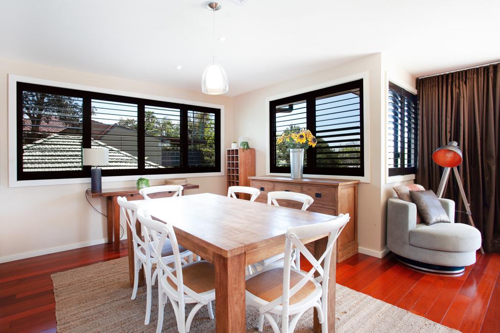 Luxury Family Entertainer Minutes From Manly Beach - thumb 2