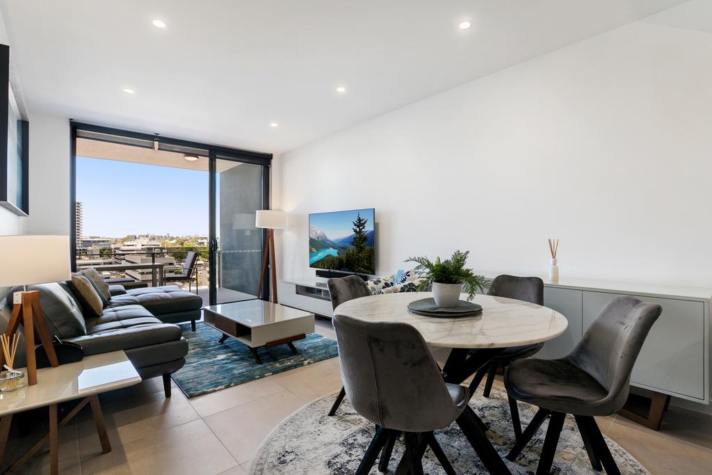 Luxury Living with Panoramic Views - New South Wales Tourism 