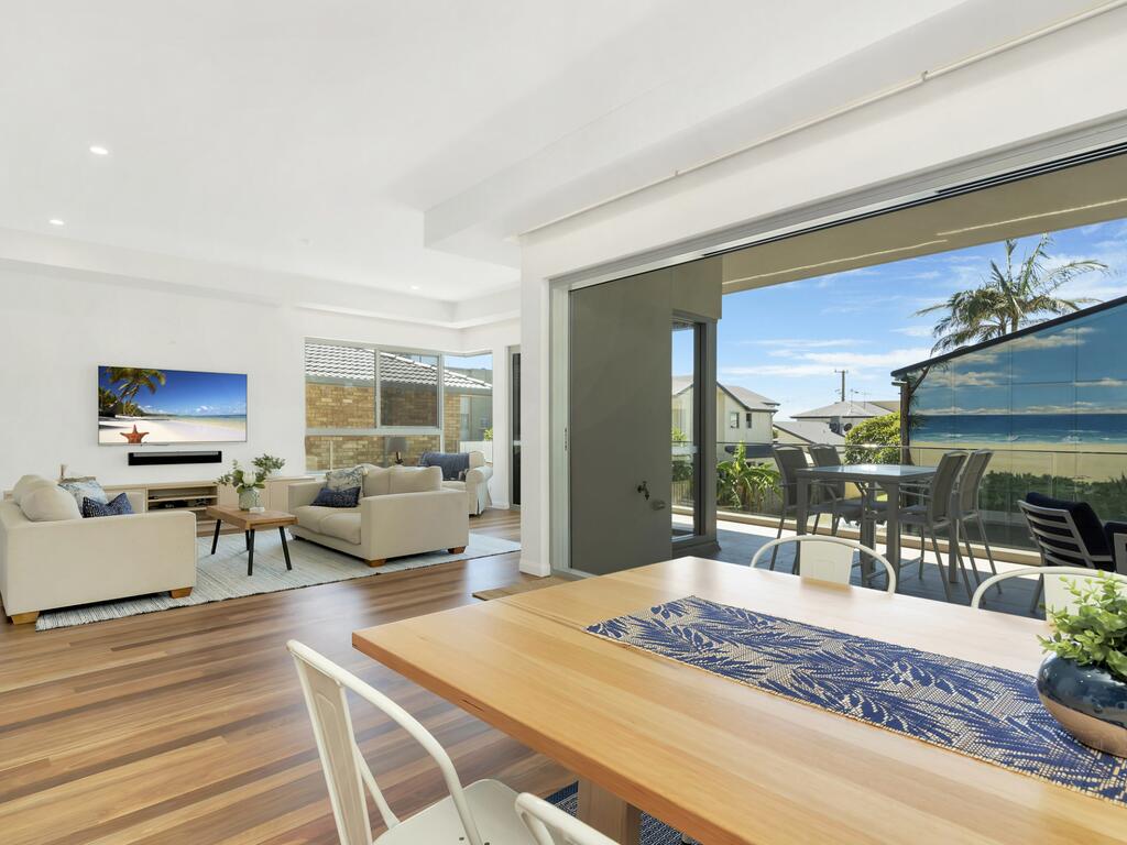 Luxury on Currumbin Beach - New South Wales Tourism 