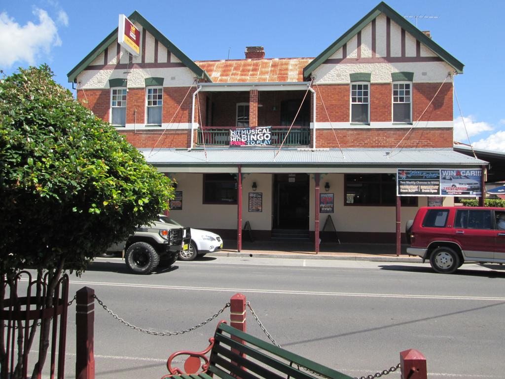 Maclean Hotel - Accommodation Adelaide