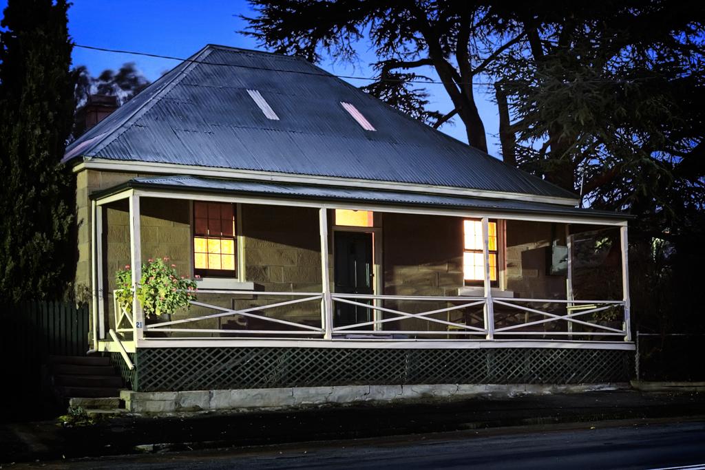 McCauley's Cottage - New South Wales Tourism 