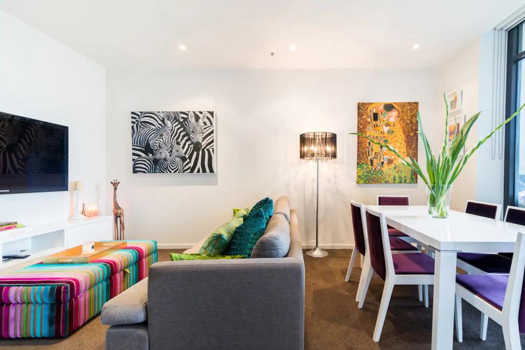 Modern 1 Bedroom Apartment In Richmond - Melbourne Tourism 1