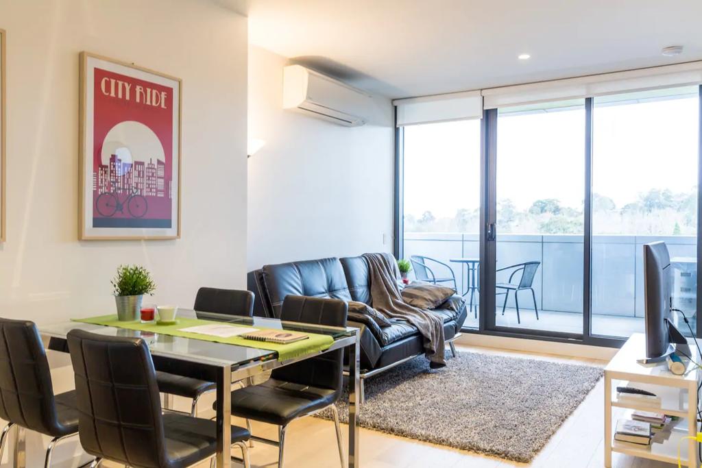 Modern 1 Bedroom Apartment In Tranquil Parklands - New South Wales Tourism 
