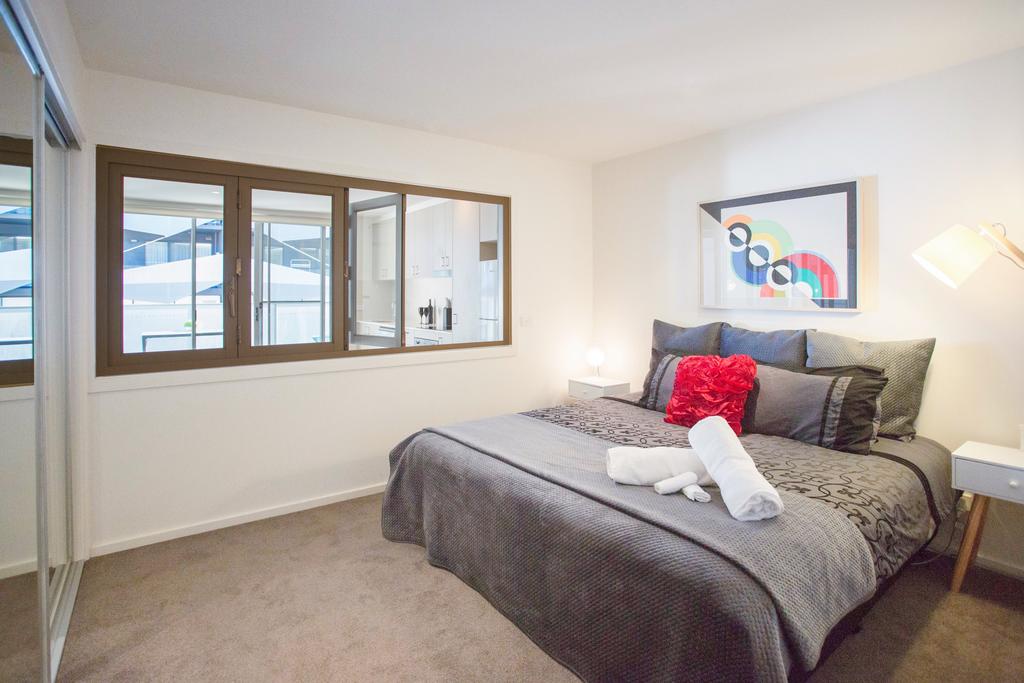 Modern Executive Apartment @ Braddon, 1BR, Wine, Wifi, Secure Parking, Canberra - Tourism Canberra 2
