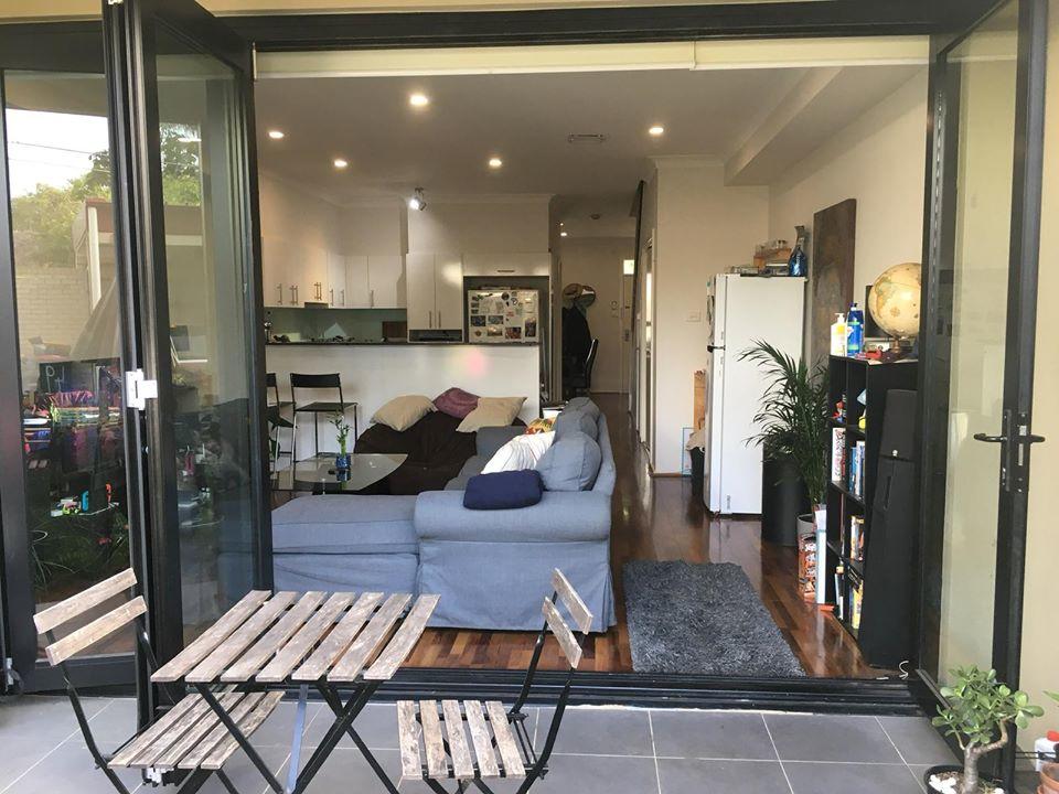 Modern house close to Sydneys vibrant Newtown area - Accommodation Adelaide