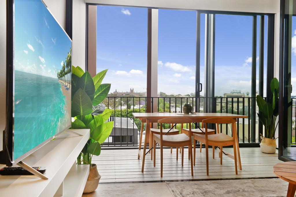 Modern Luxury Apartment In The Heart Of Sydney CBD - thumb 1