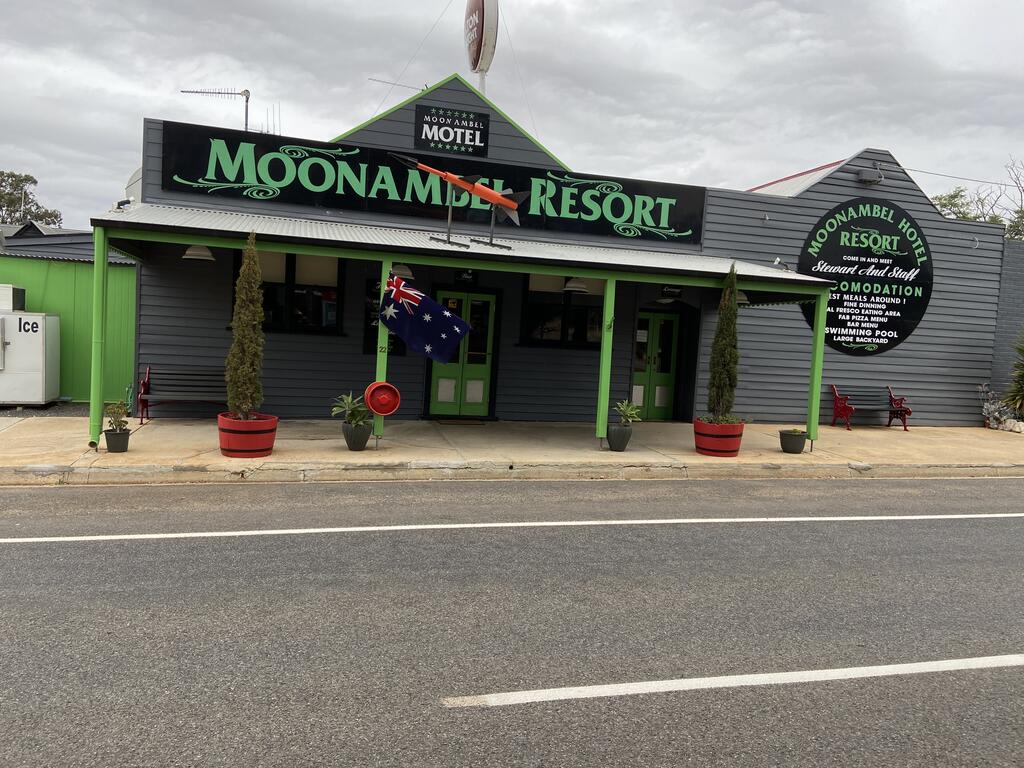 Moonambel Resort Hotel - South Australia Travel