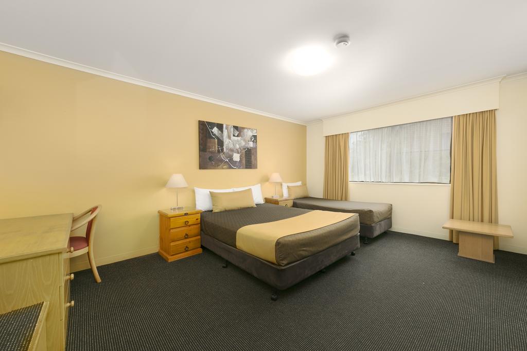 Mt Ommaney Hotel Apartments - thumb 3