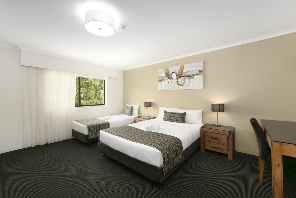 Mt Ommaney Hotel Apartments - thumb 2