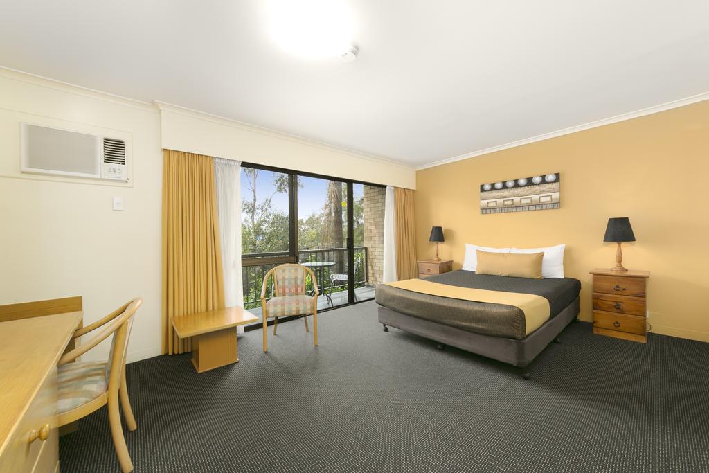Mt Ommaney Hotel Apartments - thumb 1