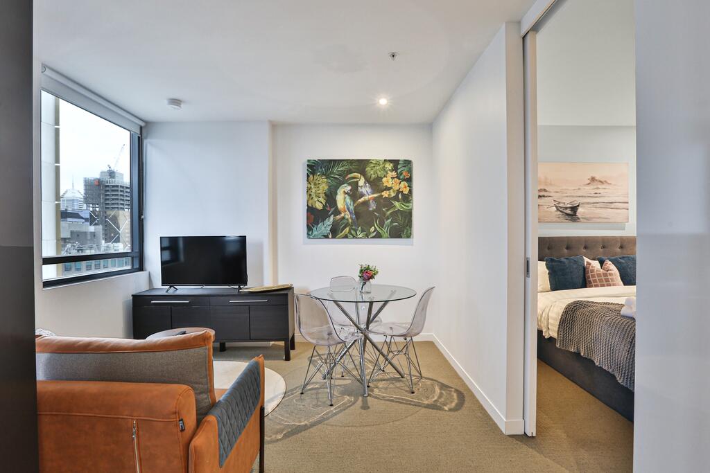 MY80 Apartment Located In The Inner Of Melbourne CBD - thumb 3