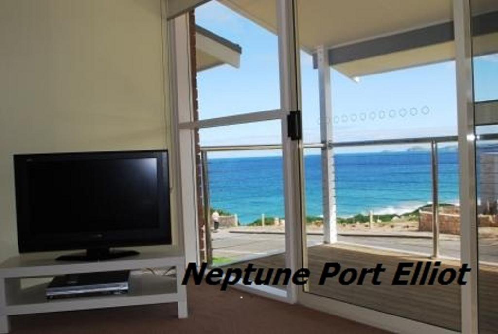 Neptune at Port Elliot - South Australia Travel