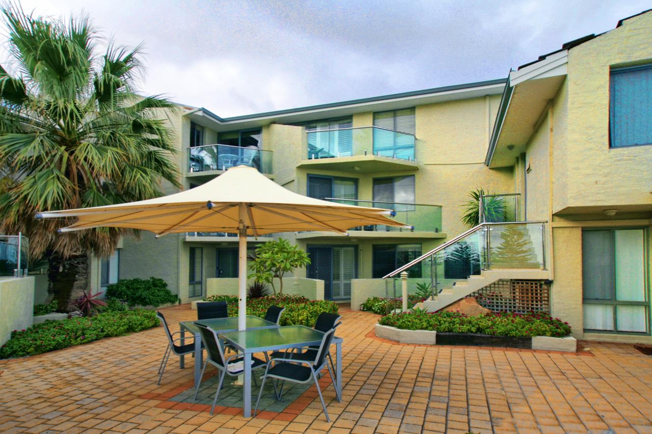 Scarborough Beach Front Resort - Shell Ten - New South Wales Tourism 