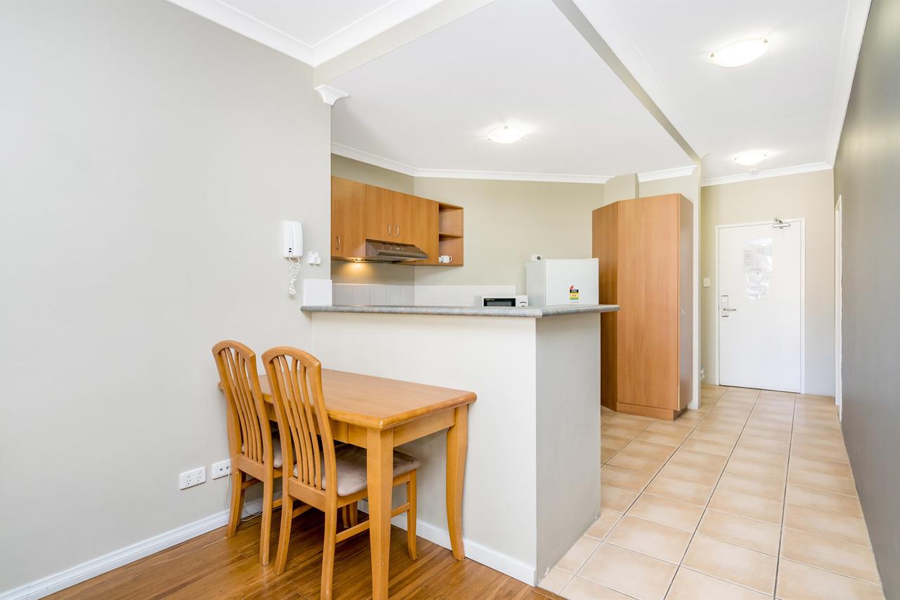 Executive Eastside Perth CBD-1bed. FREE Parking+POOL+Gym - Redcliffe Tourism 29