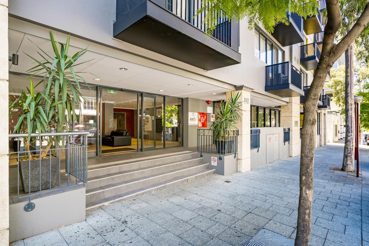 Executive Eastside Perth CBD-1bed. FREE Parking+POOL+Gym - Redcliffe Tourism 32