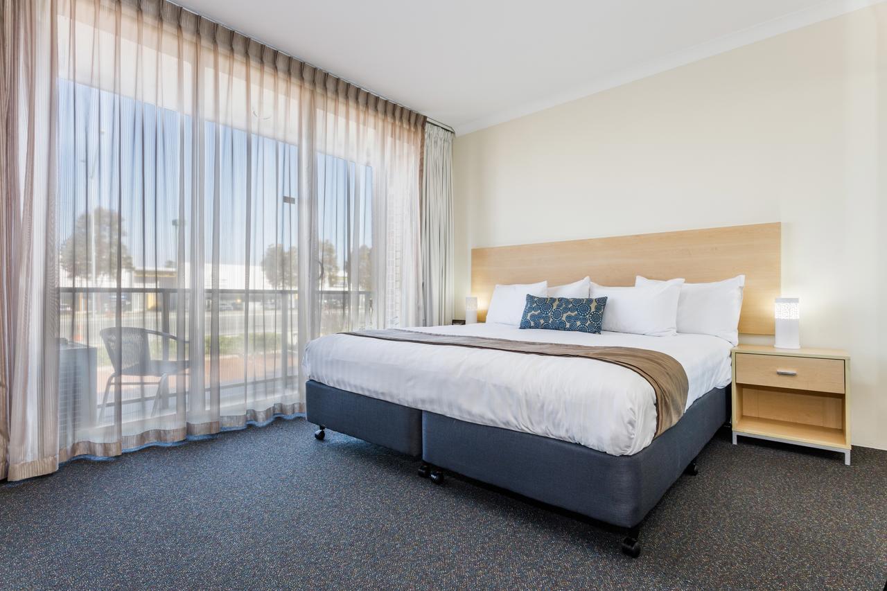 Perth Ascot Central Apartment Hotel - thumb 13