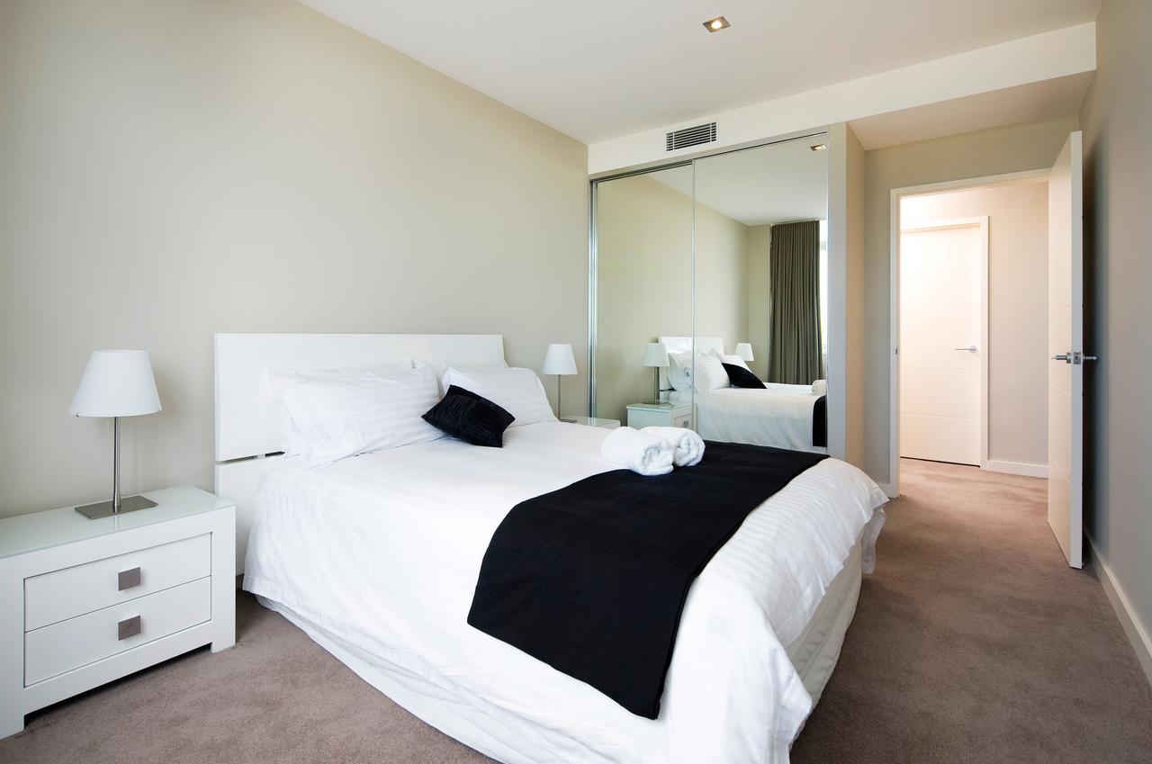 Claremont Quarter Luxury Apartment - Redcliffe Tourism 6