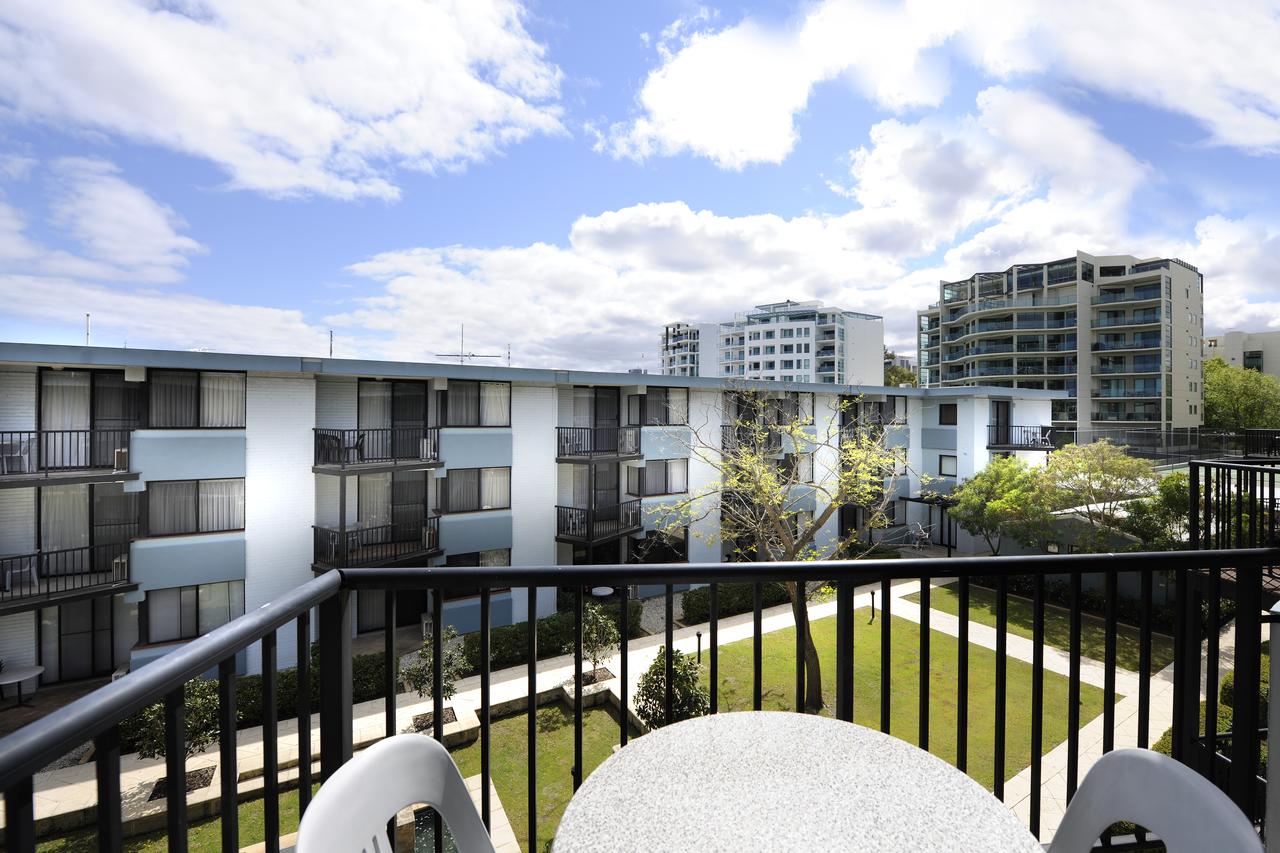 Lodestar Waterside Apartments - Accommodation Perth 5