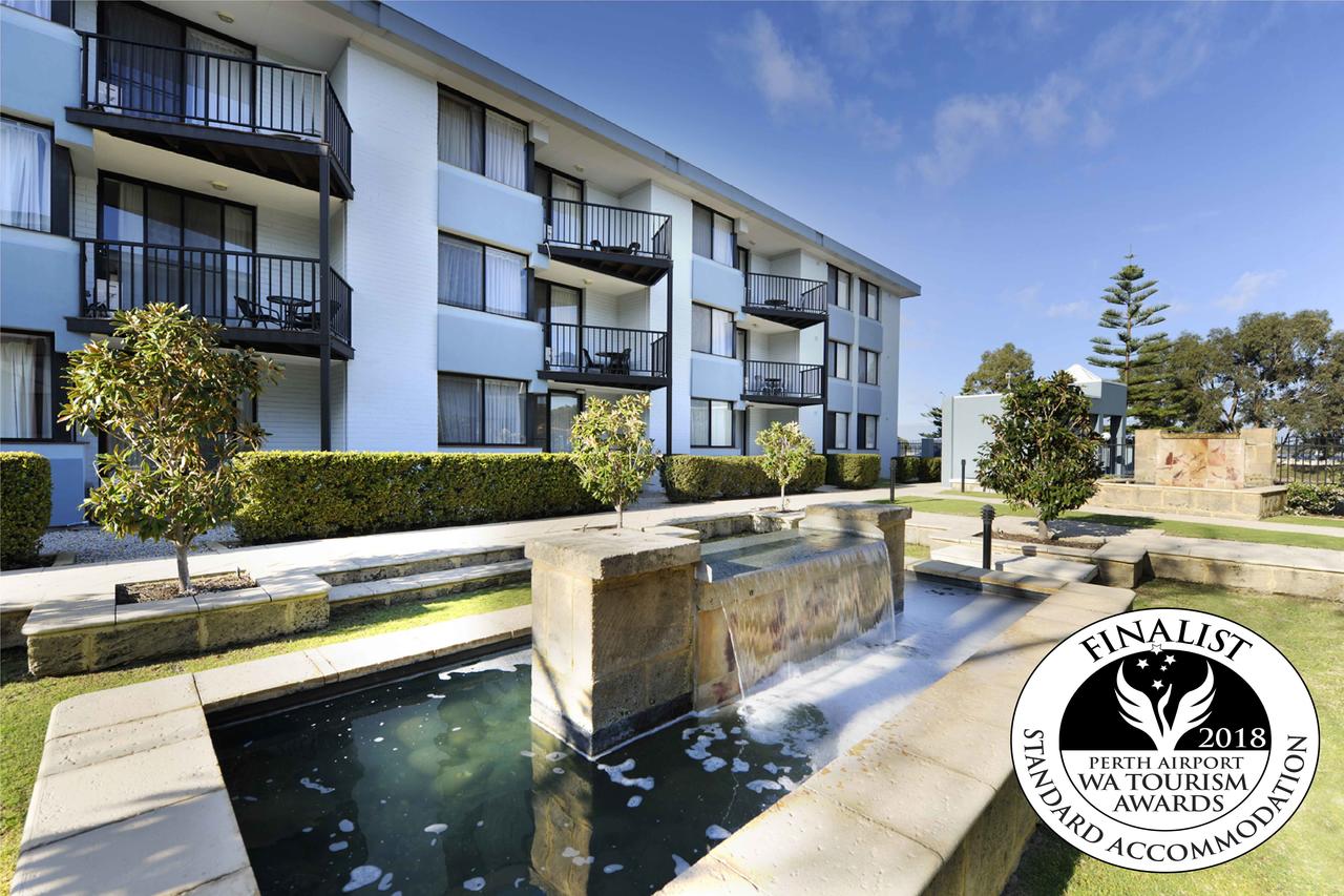 Lodestar Waterside Apartments - Accommodation Perth 0