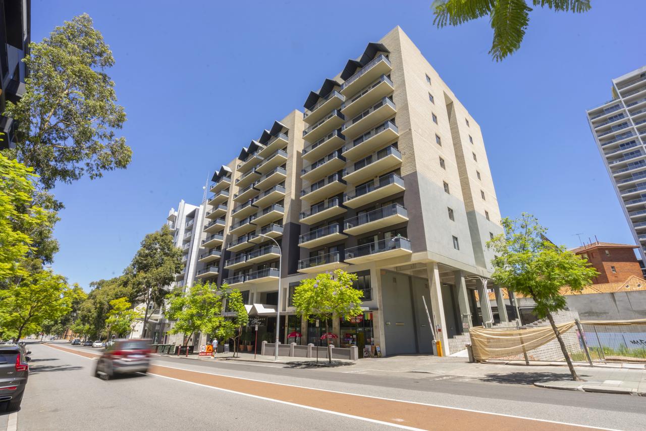 Oversized Eastend Sleeps 6 Free PARKING+POOL WIFI - Redcliffe Tourism 25